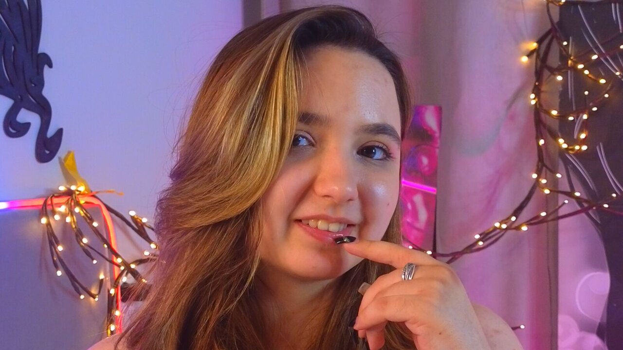 Live Porn Camera of LucilleBride