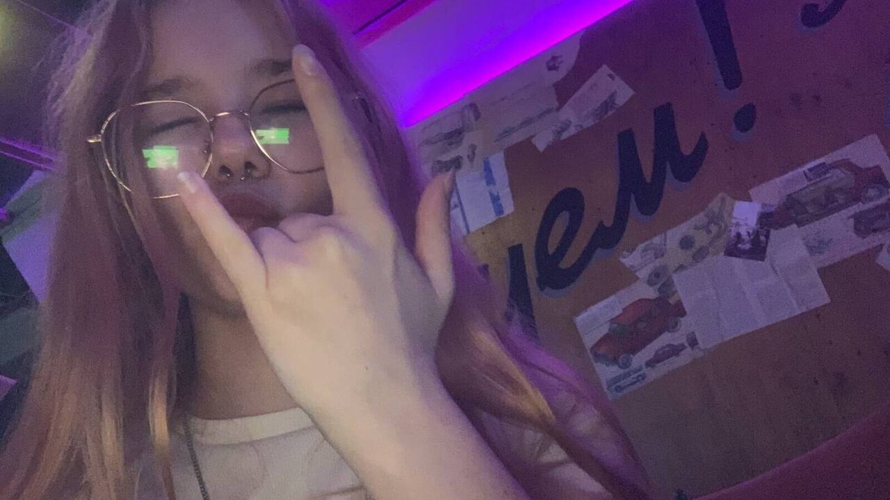 Live Porn Camera of MaureenSpragg