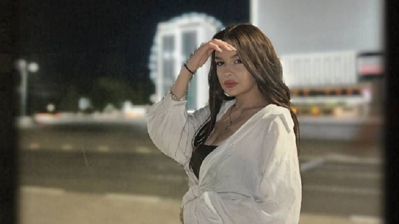 Live Porn Camera of MelisaBroyn