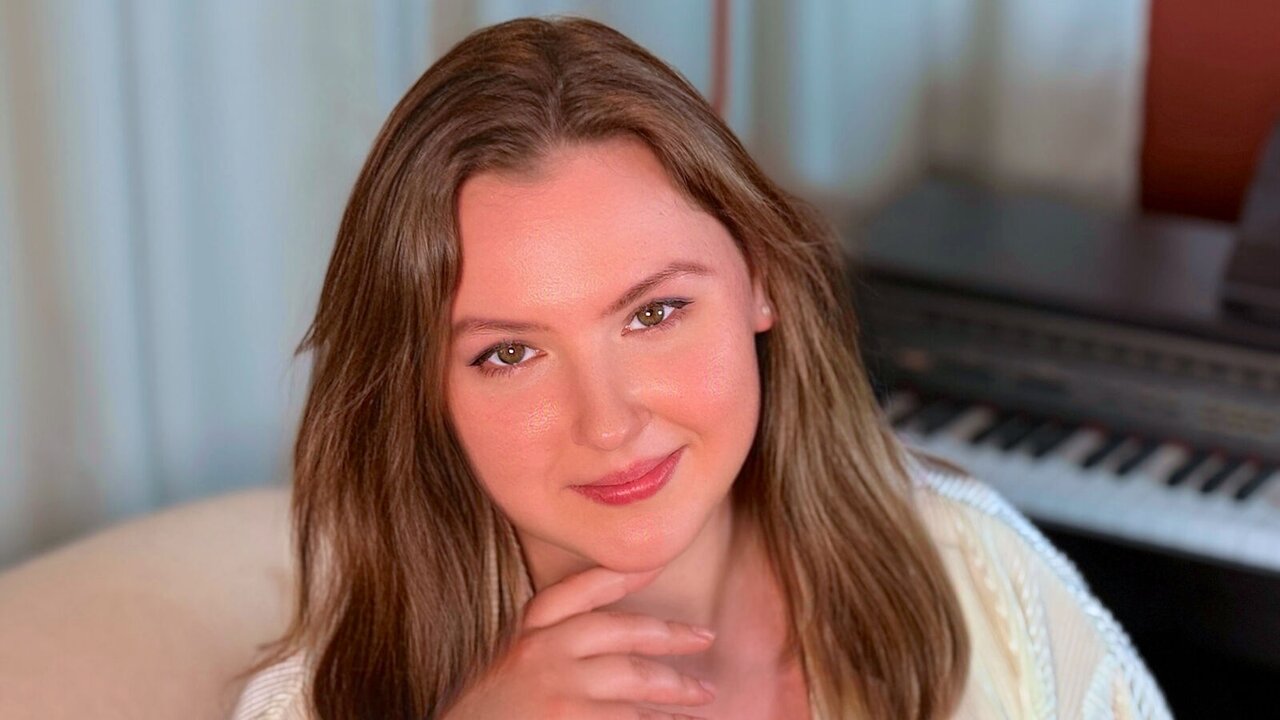 Live Porn Camera of MelodyMore