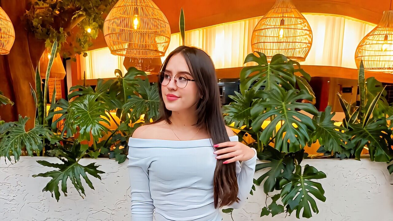 Live Porn Camera of MindyColeman