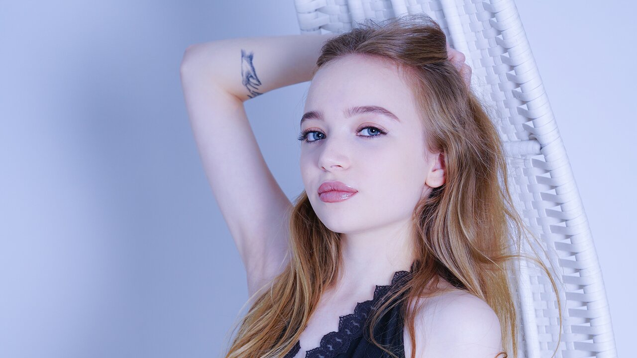 Live Porn Camera of MirandaLewis