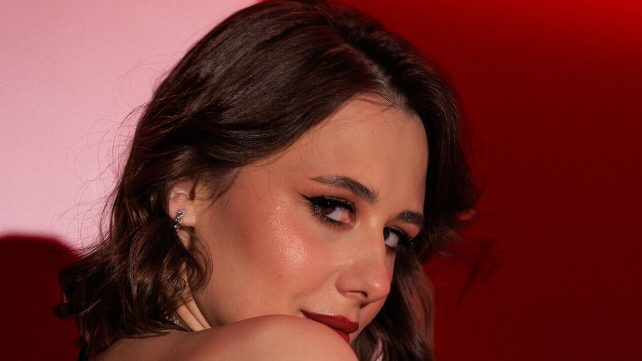 Live Porn Camera of MonicaDrovine