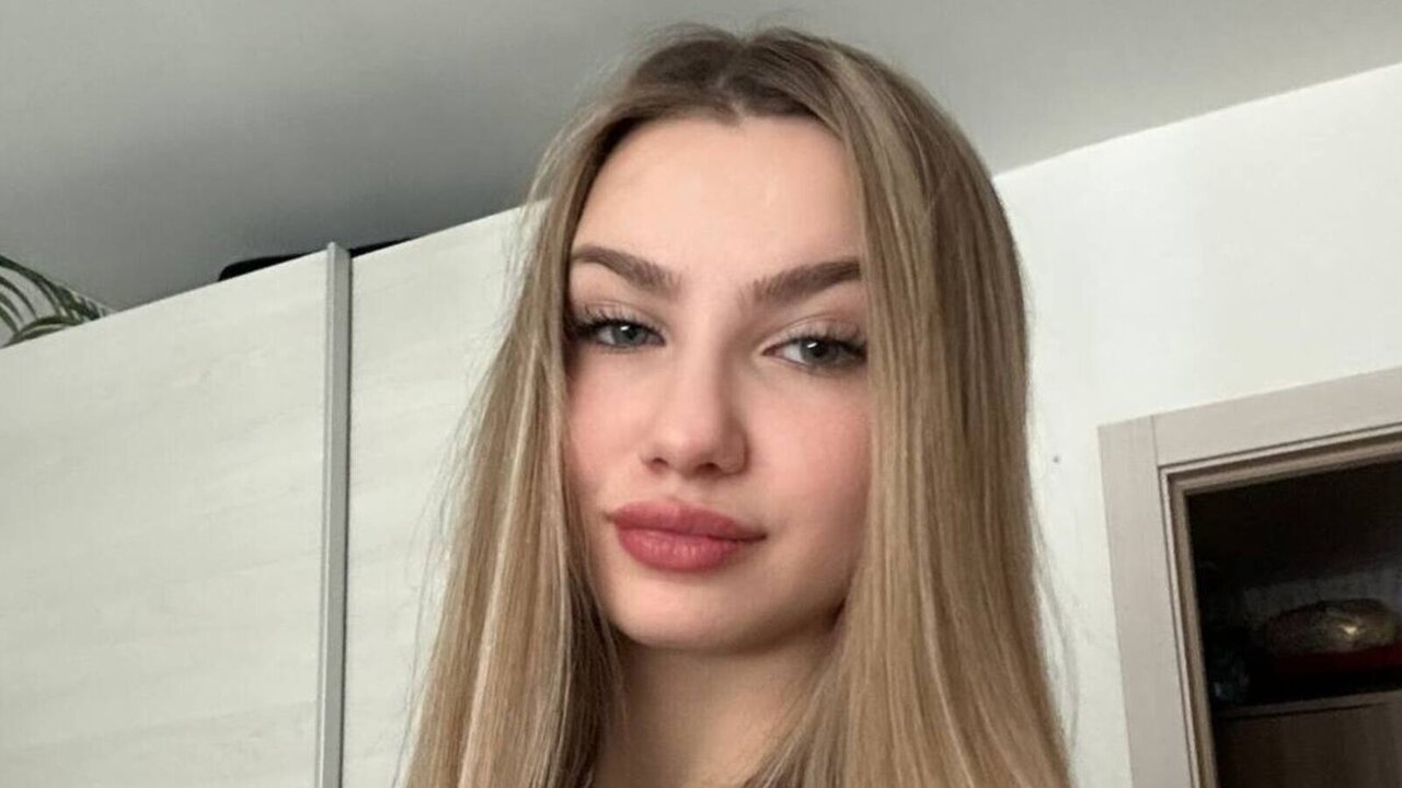 Live Porn Camera of NicoleAllen