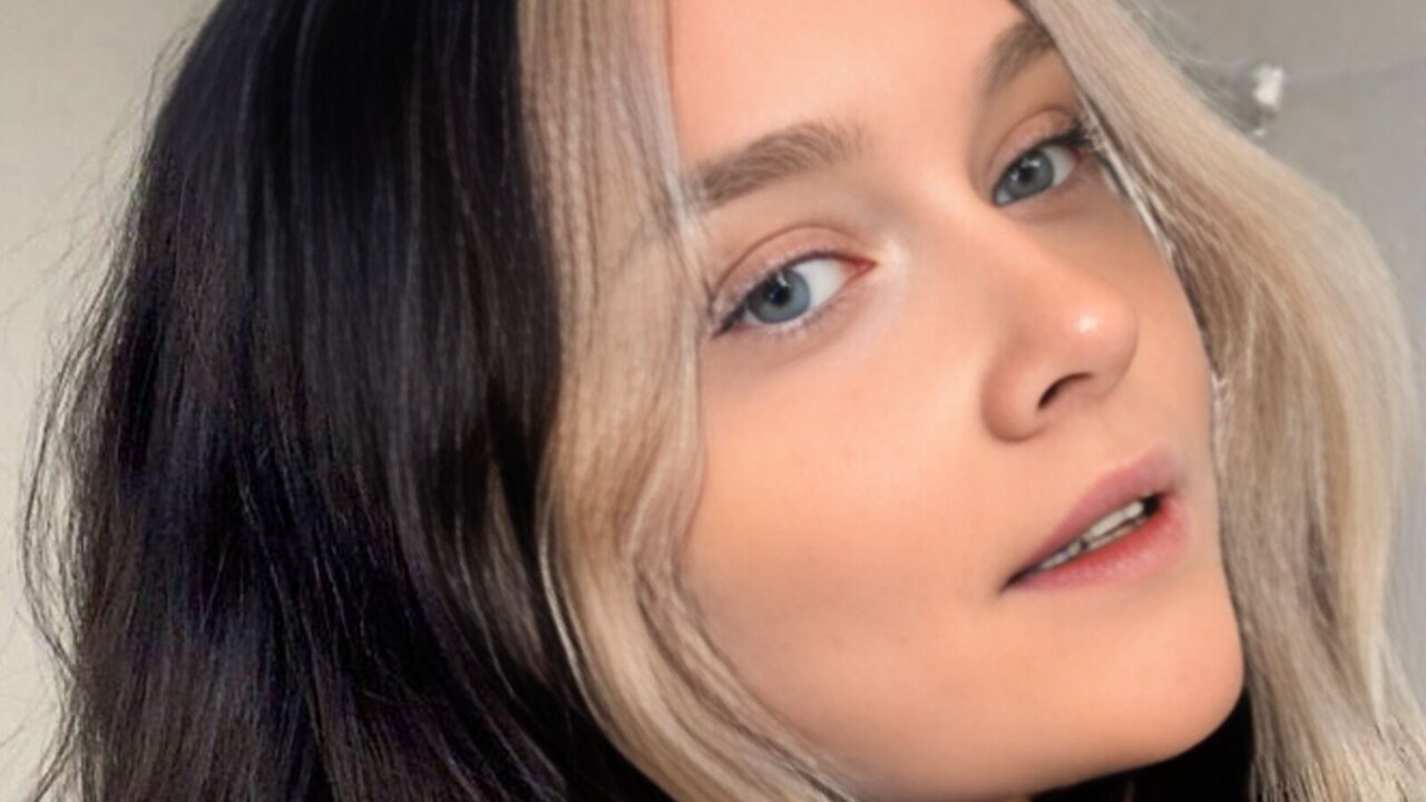 Live Porn Camera of OliviaLaurenses