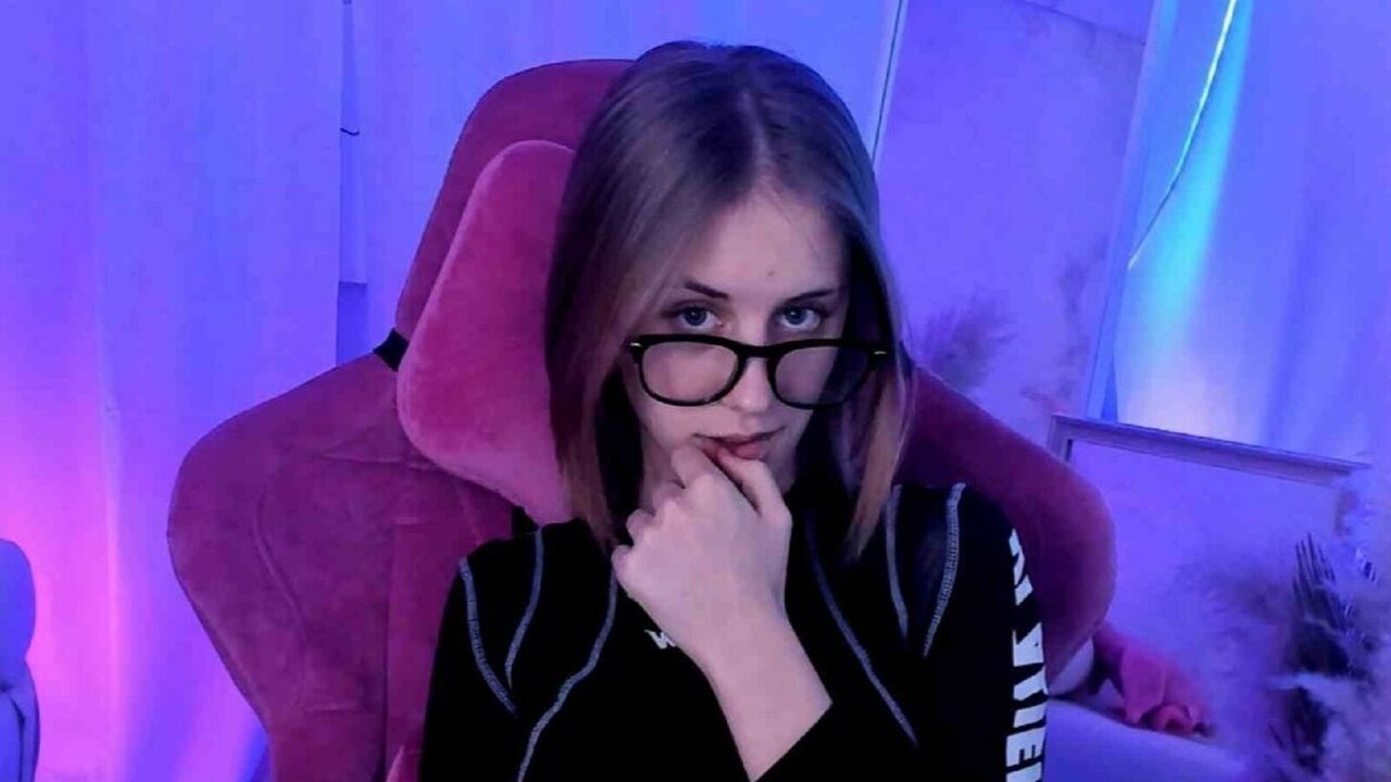 Live Porn Camera of PersikDer