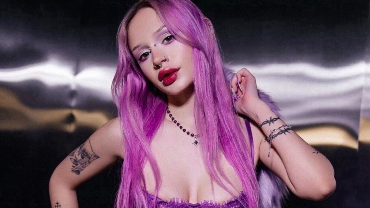 Live Porn Camera of PurpleLili