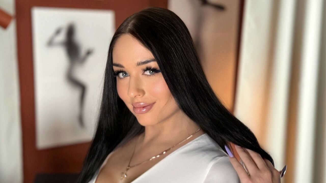 Live Porn Camera of RoxanneRoses