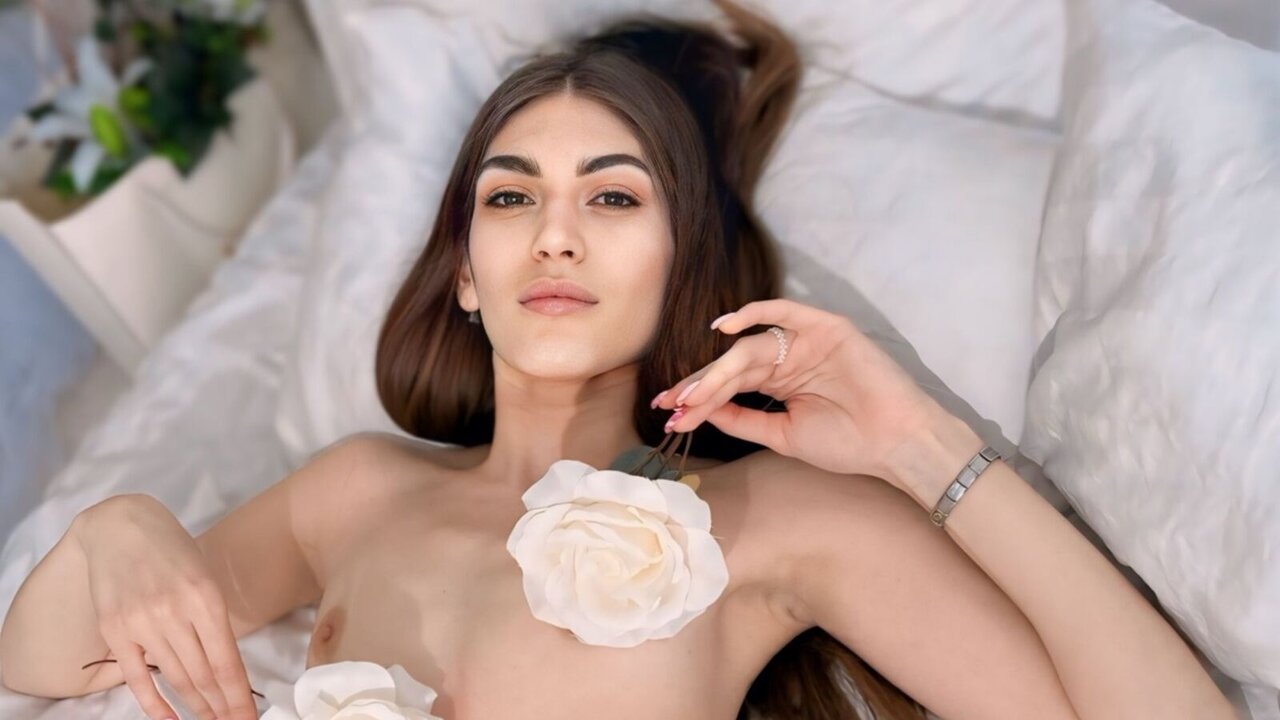 Live Porn Camera of SabrinaHeyliz