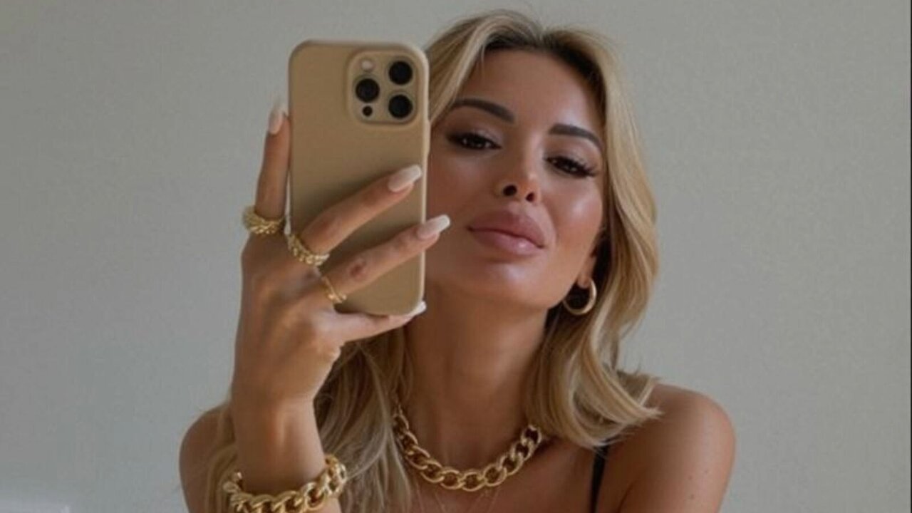 Live Porn Camera of SerenaStar