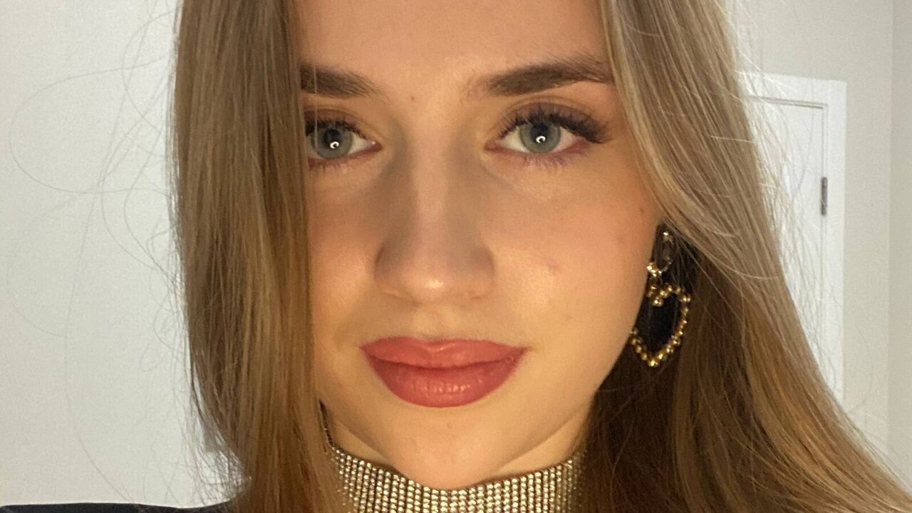 Live Porn Camera of SonyMiller