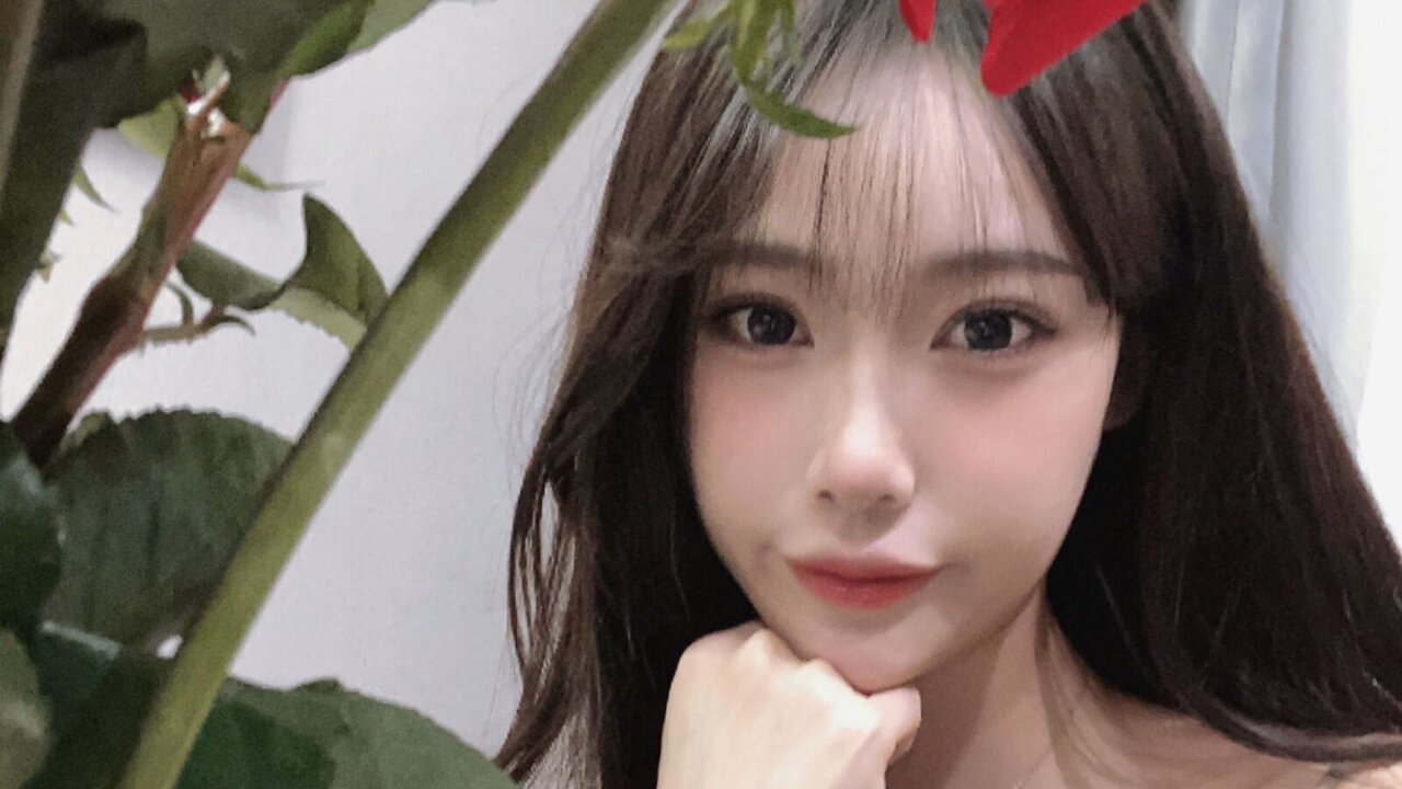 Live Porn Camera of TsukiWX