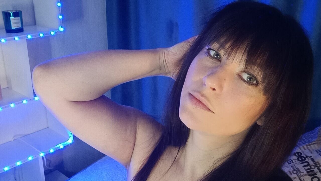 Live Porn Camera of VickiJayjay