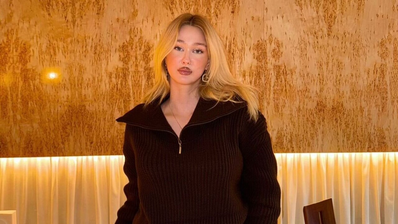 Live Porn Camera of VickieHubbard