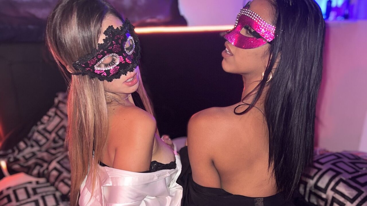 Live Porn Camera of BetyandMia