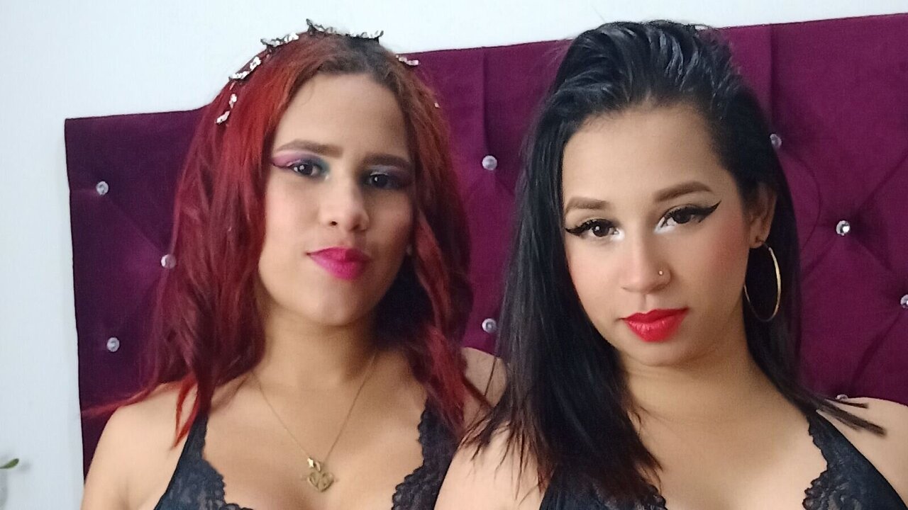 Live Porn Camera of EmilyandMarizol