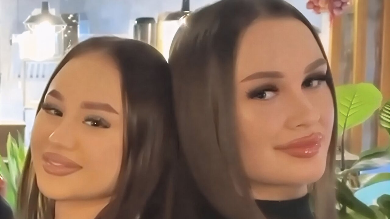 Live Porn Camera of TamelaAndMagdale