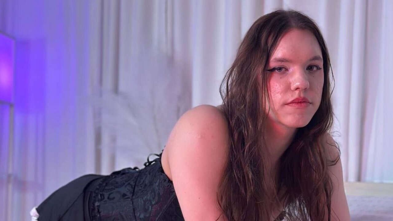 Live Porn Camera of MadisonRovell